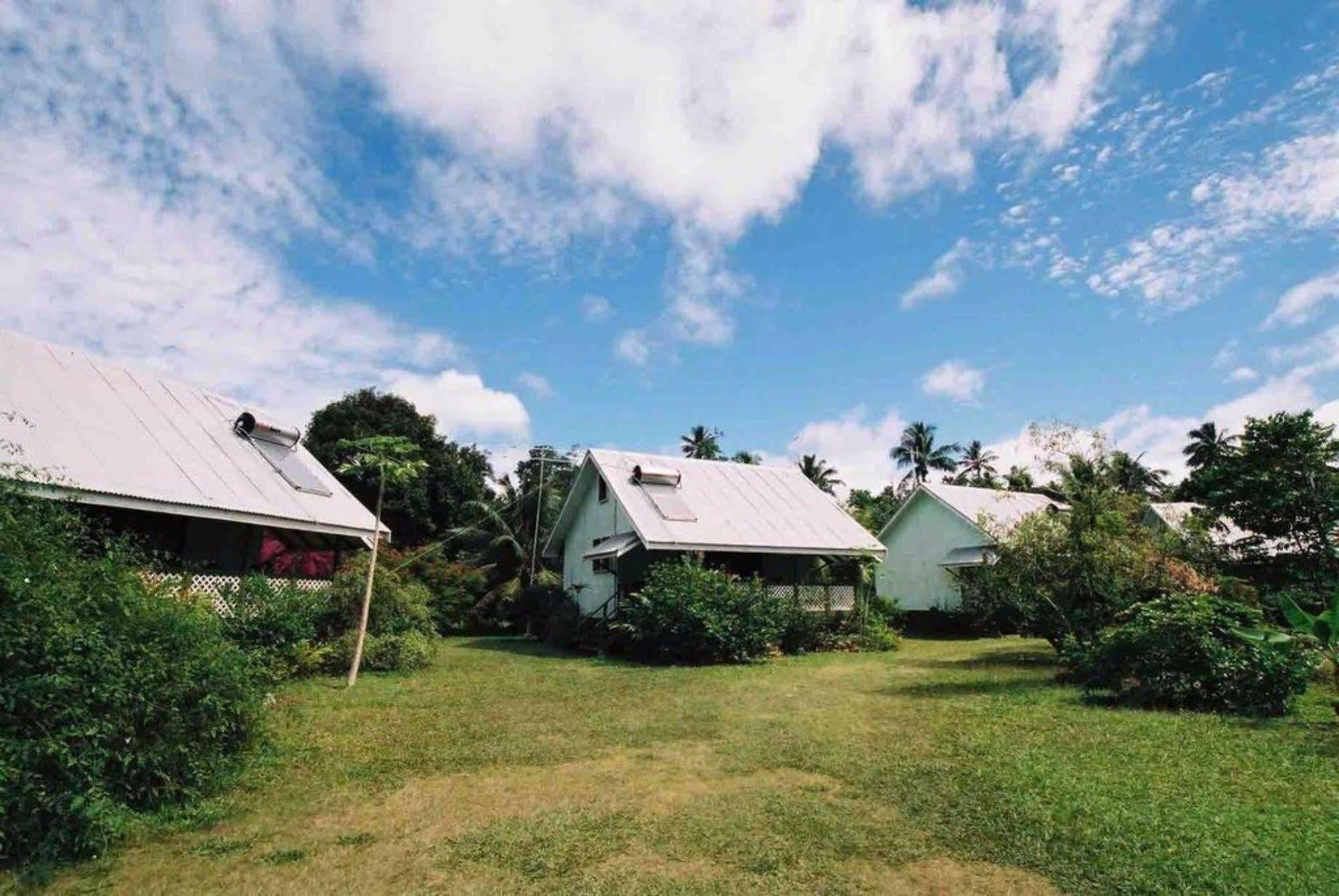 Gina'S Garden Lodges Arutanga Esterno foto