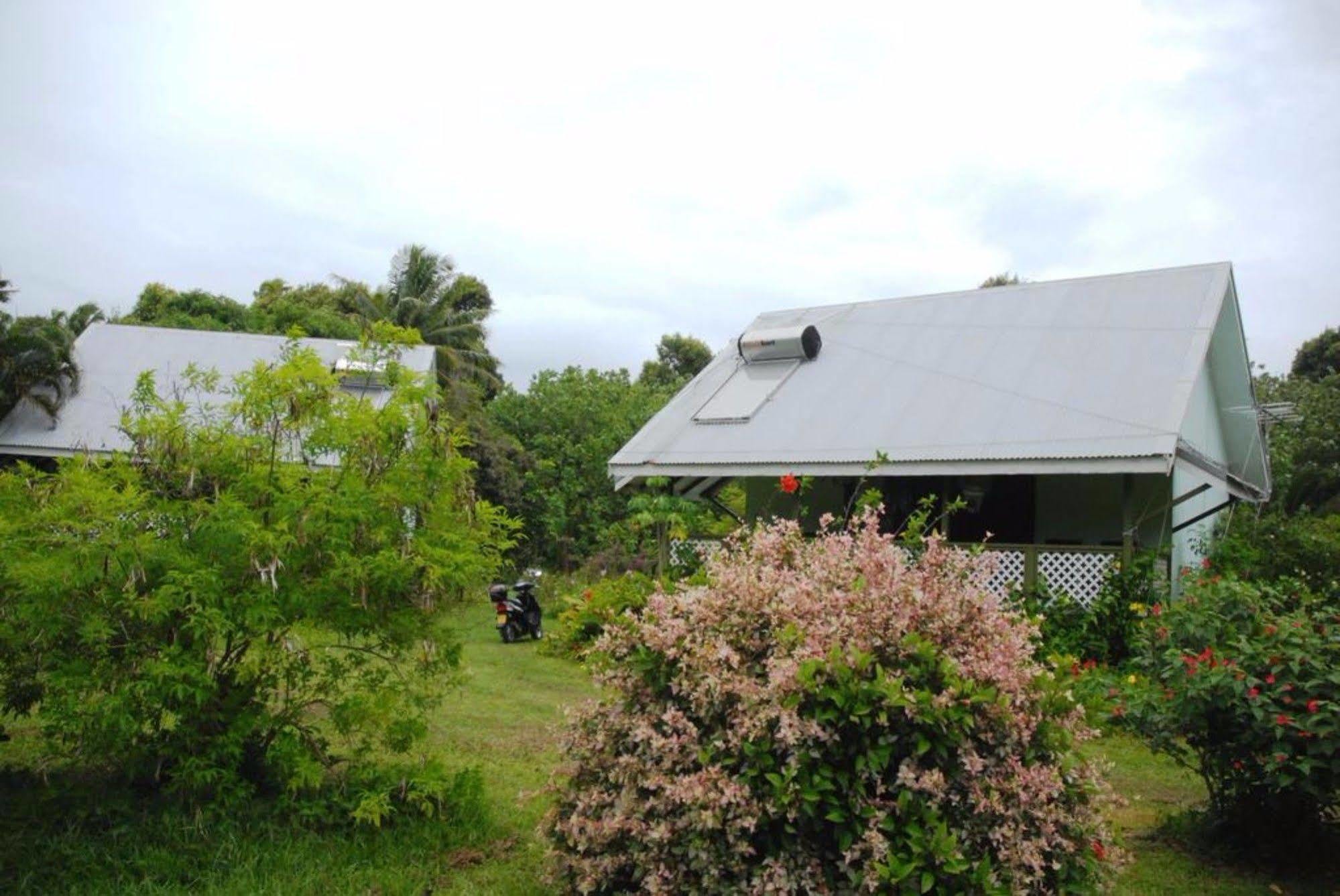 Gina'S Garden Lodges Arutanga Esterno foto